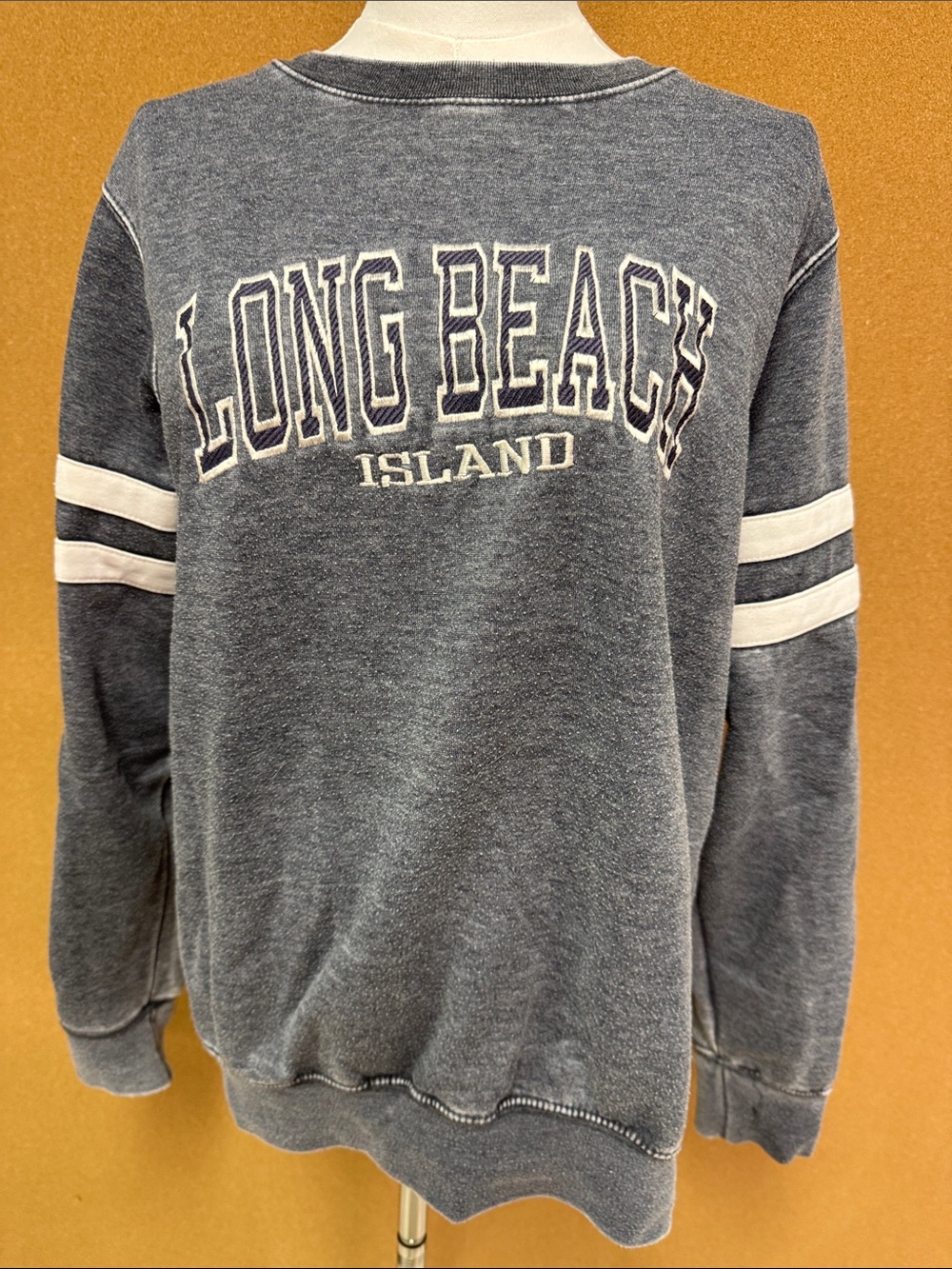 Long Beach Island Embroidered Womens Crewneck Sweatshirt - Gray